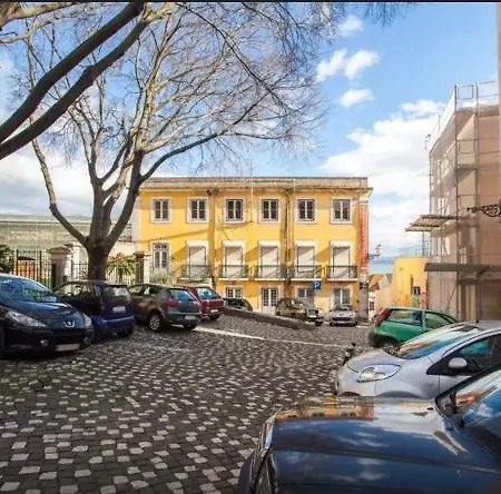 Alfama With Perfect Garden